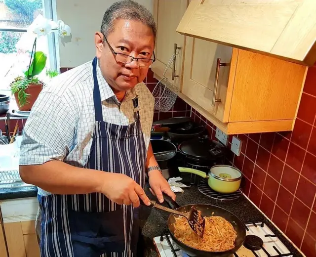 အချက်အပြုတ်ဝါသနာပါသူ