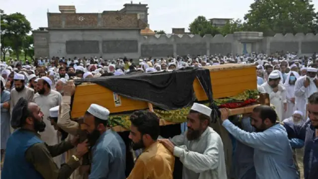 पाकिस्तान में बढ़ता अपराध