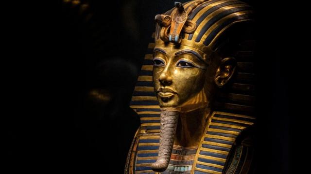 Máscara mortuária de Tutancâmon