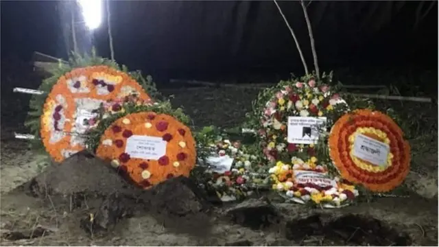 নুসরাতের কবরে শ্রদ্ধাঞ্জলী।