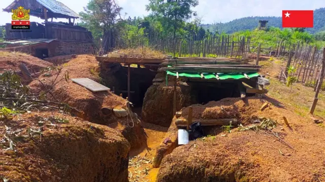 ခမ်းပတ်မြို့က စစ်ကောင်စီတပ်ဖွဲ့ဝင်တွေ အခြေချရာနေရာကို NUG သိမ်းပိုက်ရရှိပြီးနောက် ထုတ်ပြန်လာစဉ် 