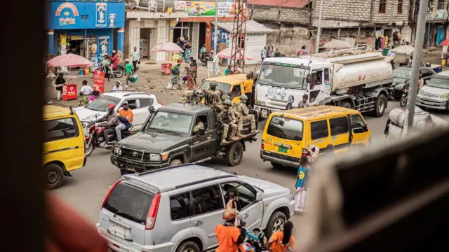 Goma irasatiriwe n'umuhari M23, inyuma ya Minova na Sake.