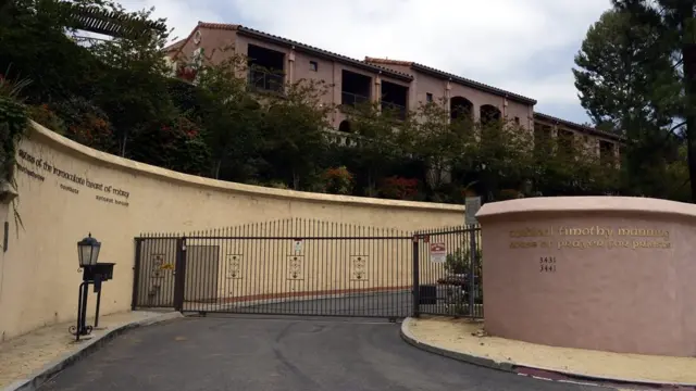 El convento del Inmaculado Corazón de María en el barrio de Los Feliz, Los Ángeles