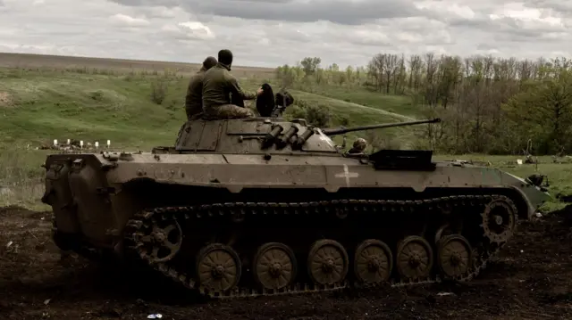 গত অগাস্ট থেকে বাখমুট ঘিরে চলছে রাশিয়া-ইউক্রেনের তীব্র লড়াই