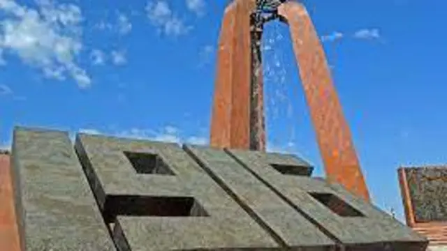 Ата-Бейиттеги үркүн курмандыктарына тургузулган эстелик