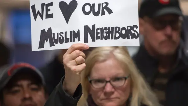Trump protestosu havaalanı