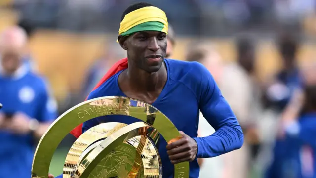 Aworan agbabọọlu Senegal ati Chelsea, Nicolas Jackson