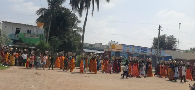 கோயில் வழிபாடு- சாதி பிரச்னை