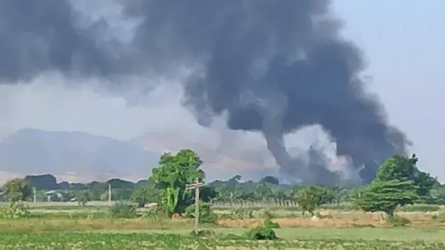 လက်ရှိတွေ့ထားတဲ့ အရေအတွက်ထဲမှာ ၊ ဒေသခံကာကွယ်ရေးတပ်ဖွဲ့ဝင် ၆ ဦးနဲ့အခြား အမျိုးသမီးတွေအပါအဝင် ဒေသခံတွေပါဝင်တယ်လို့ ‌သိရပ