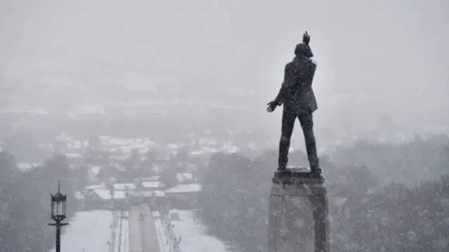 تمثال الديمقراطية