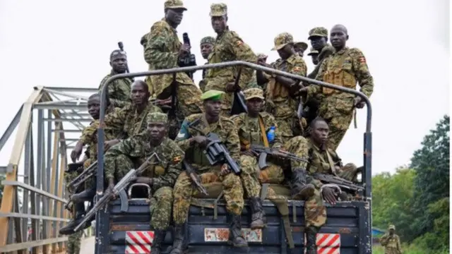 Ciidamada dalkaas ayaa kala taageeray mucaaradka iyo madaxweynaha taas oo xaaladda sii xumeysay