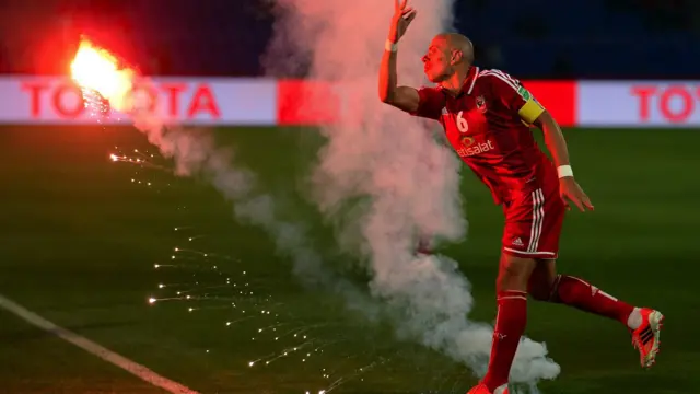 يشارك نادي الأهلي في كأس العالم للأندية للمرة السابعة