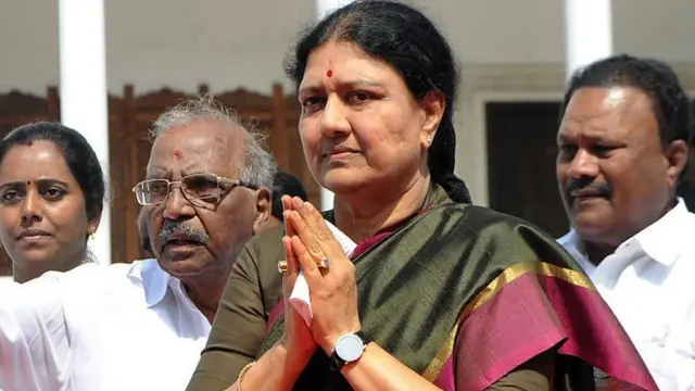 शशिकला, एआएडीएमके की नेता