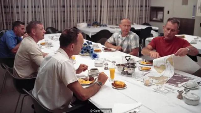 astronot, astronaut, luar angkasa, roket, pesawat