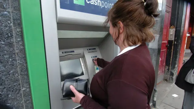 Novac u kešu ili elektronski?