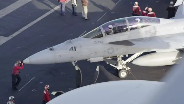 На авианосце "Теодор Рузвельт"