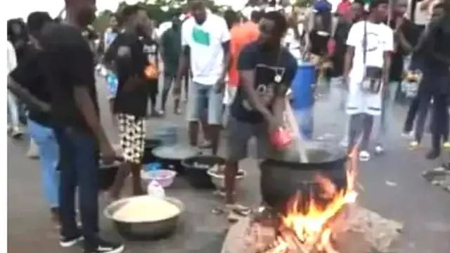 Awọn ọdọ to n se iwọde