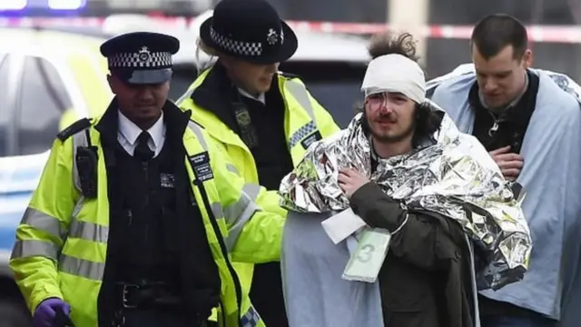 Abapolisi bafasha inkomere