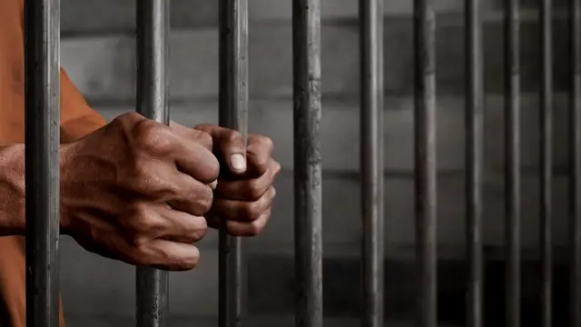 விடுவிக்கப்படும் கைதிகள் எப்போது சிறைச்சாலைகளுக்கு திரும்புவார்கள்?