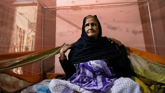 تعد الناموسيات وغيرها من التدابير الوقائية أقل إثارة للجدل في بوتان، التي يدين أغلب سكانها بالبوذية، ويحرصون على حماية قدسية الحياة