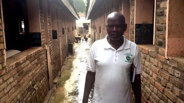 Theophile Hakizimana umwe mu bita ku matungo y'ingurube mu majyaruguru