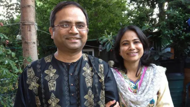 ডা. আবদুল মাবুদ চৌধুরী, স্ত্রীসহ।