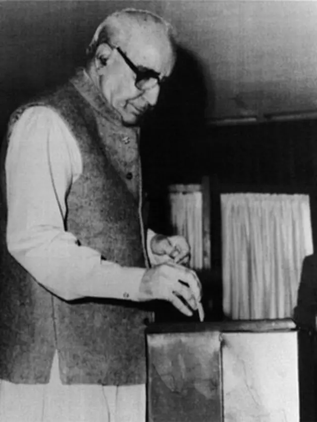 غلام اسحاق خان