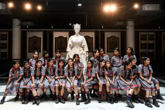 အရင်က ဘုရင်ခံအိမ် အခုတော့ အိန္ဒိယသမ္မတအိမ်တော် ပြတိုက်