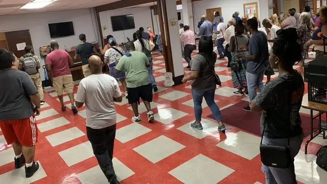 هر هفته شرکت‌کنندگان در برنامه «سه‌شنبه‌های تغییر» ده دقیقه ورزش می‌کنند