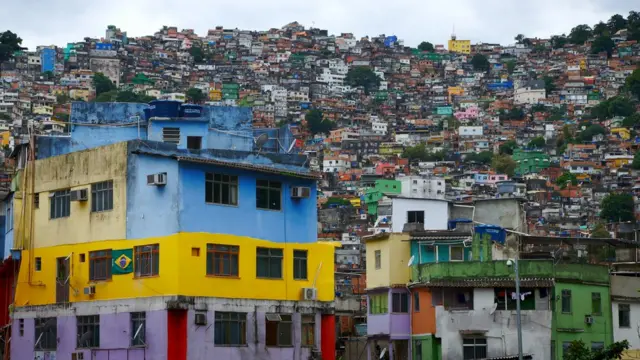Today, most people think of bright and colourful designs when they first think of a favela