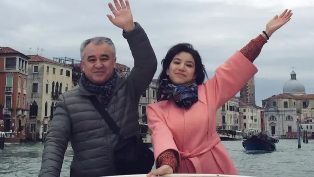 Өмүрбек Текебаевдин улуу кызы Пекинде окуйт