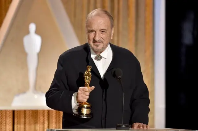 ژان کلود کاریر نویسنده، مترجم، نقاش و هنرپیشه