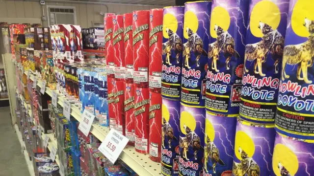 బాణసంచా దుకాణం