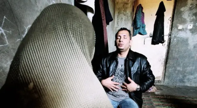 مشهد من فيلم "فرويد الشاب في غزة" 