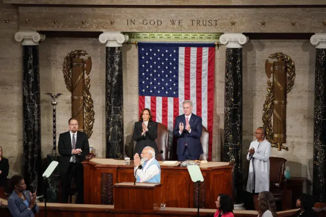 नरेन्द्र मोदी