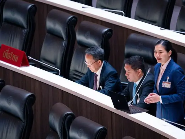 จิราพร สินธุไพร เรียกร้องให้นายกฯ ให้คํามั่นสัญญาต่อรัฐสภาว่าจะไม่กลั่นแกล้งหรือโยกย้ายข้าราชการผู้เกี่ยวข้องกับการทำ “คดีฮั้วเลือก สว.” และ “คดีเขากระโดง” 