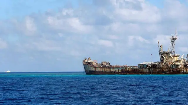 సియెర్రా మాడ్రే, చైనా, ఫిలిప్పీన్స్, దక్షిణ చైనా సముద్రం, పగడపుదిబ్బలు, సైనికులు