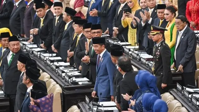 Joko Widodo hadir dalam pelantikan anggota DPR/MPR/DPD periode 2024-2029.