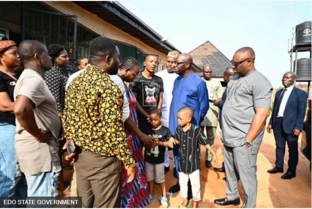 Godwin Obaseki ṣàbẹ̀wò sáwọn ẹbí Elizabeth.