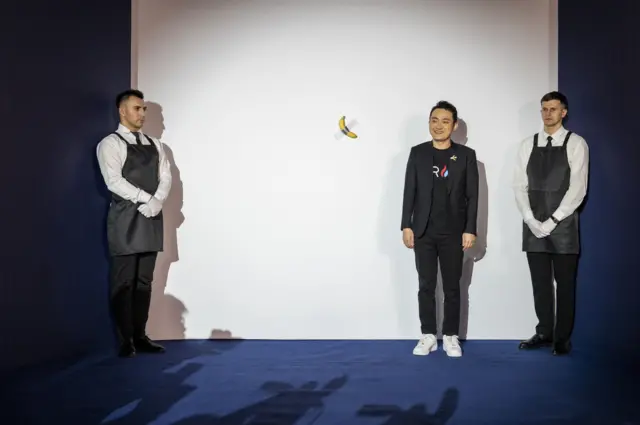 ခရစ်ပတိုငွေ ရောင်းဝယ်တဲ့ ဘလော့ချိန်း ဝန်ဆောင်မှုကို မစ္စတာဆန်း လည်ပတ်