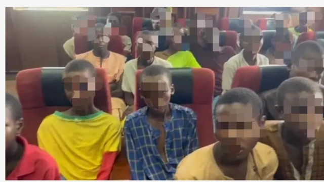 Diẹ lara awon ọmọde naa ni kootu 