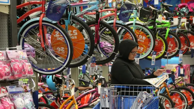 আমেরিকায় খেলনার দোকান