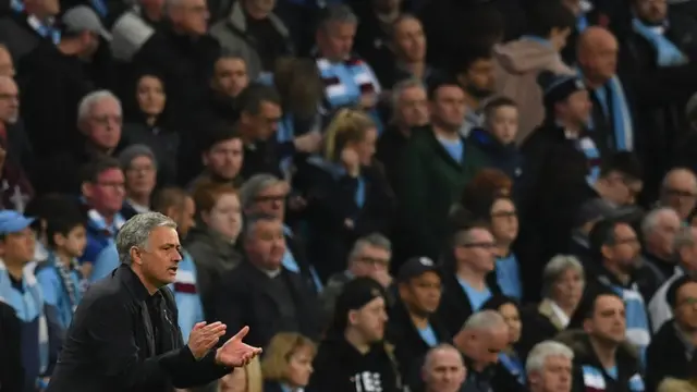 জোসে মরিনহো বলেছেন ওল্ড ট্রাফোর্ডের মাঠ যেন অনেক শান্ত হয়ে গেছে।