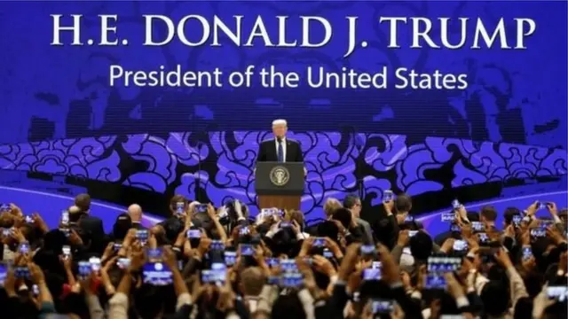 Apec සමුළුව අමතන ජනාධිපති ඩොනල්ඩ් ට්‍රම්ප්