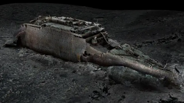 Рақамли сканерлаш камоннинг денгиз тубида тик турганини кўрсатмоқда.