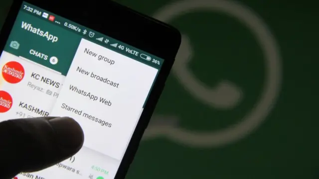 গুজব ঠেকাতে হোয়াটসঅ্যাপ ভারতে মেসেজ আদানপ্রদান সীমিত করে।