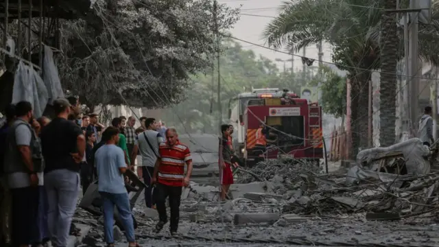 تكثف إسرائيل قصف غزة