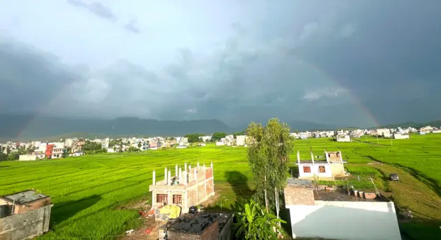 खेतीयोग्य जमिनलाई घडेरी बनाइएको भनेर आलोचना पनि हुने गर्छ 