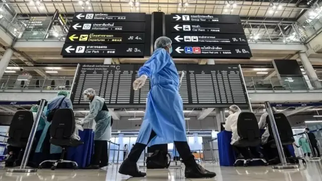 ผู้ติดเชื้อโอมิครอนรายแรกที่พบในไทยเป็นผู้ที่เดินทางเข้าประเทศผ่านระบบ Test and Go