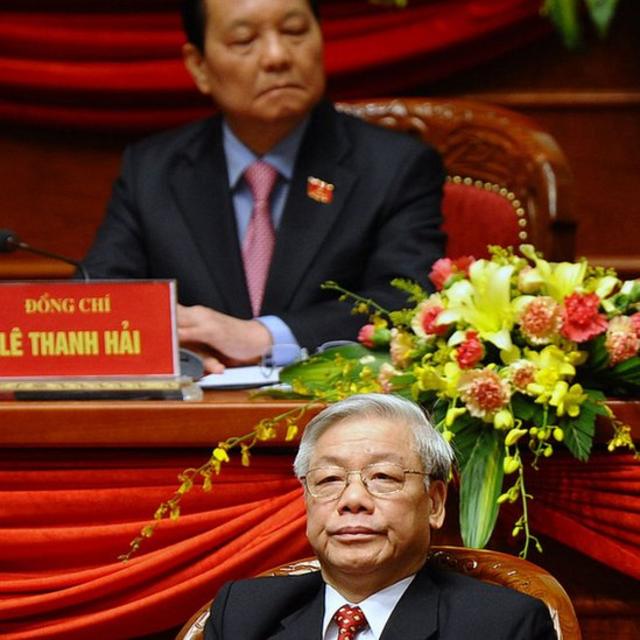 Việc kỷ luật hai người thân của nguyên Bí thư Thành ủy TP.HCM diễn ra trong bối cảnh Tổng Bí thư Nguyễn Phú Trọng dẫn dắt chiến dịch "xây dựng, chỉnh đốn" Đảng Cộng sản.
